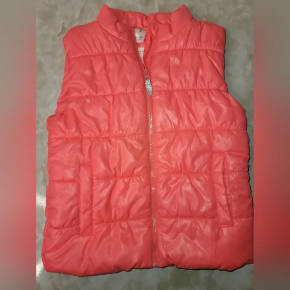 Carter's Pink/ Coral Size 5 Puffer Vest - Picture 1 of 2
